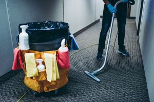 4 Benefits of Hiring Janitorial Services